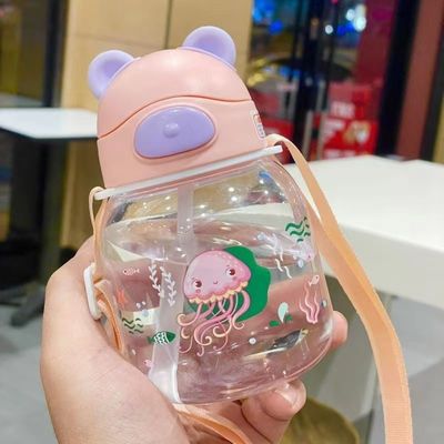 軽くて耐久性のある 子供用 落下防止用 ステキな熊デザインの ストローウォーターボトル