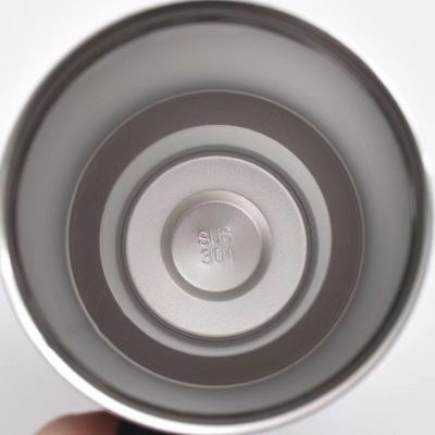 CLASSICデザインスタイル 40ozステンレスステール オートドアタンブラー