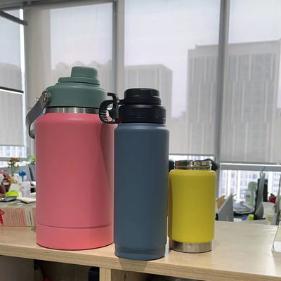 スタッドレスタイヤ304 真空カップ 絶縁水瓶 650ml スポーツと生産のための
