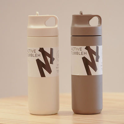 ダブルウォール真空水瓶 550ml 容量 取っ手付き 隔離されたスポーツボトル