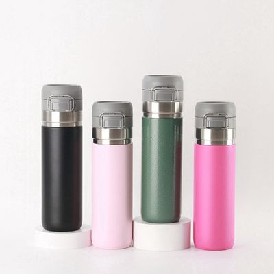 スタッドレスタイヤの水瓶 700ml 適用可能なすべての人のためのダブル壁の真空瓶
